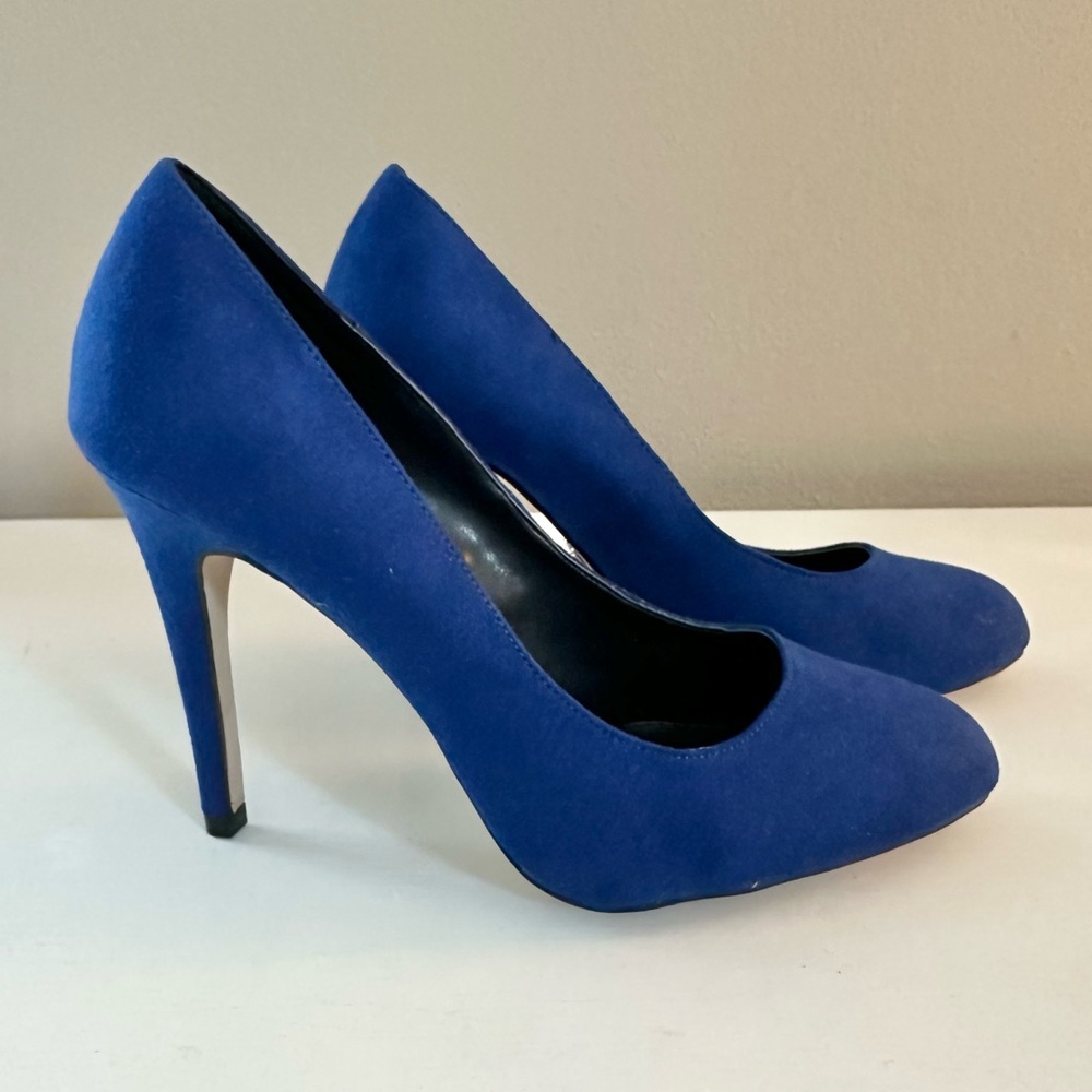 Rock & Republic Blue Suede 4” High Heel Shoes